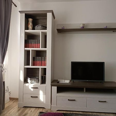 شقة سيبيو  في Apartament Ada المظهر الخارجي الصورة