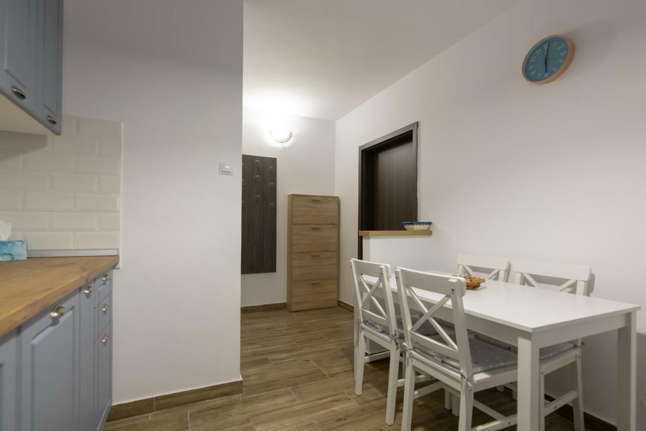 شقة سيبيو  في Apartament Ada المظهر الخارجي الصورة